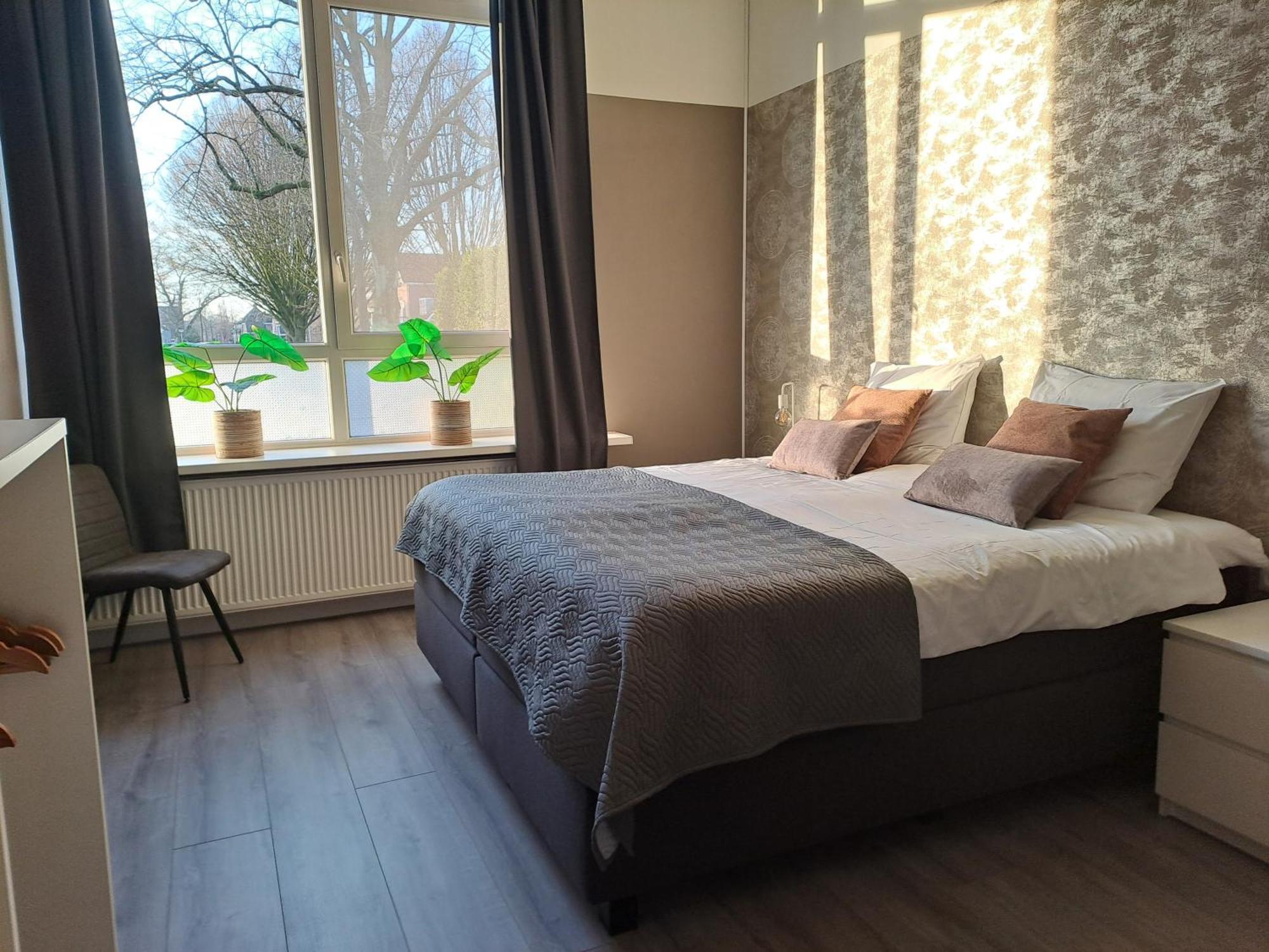 Kamer met Kingsize Bed